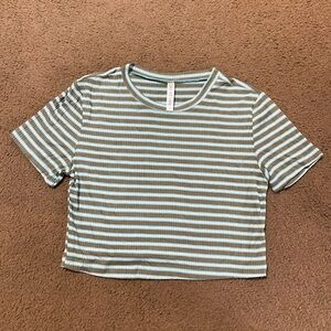 Casual Striped Crop Top in Green and White